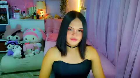 Mia online show from June 17, 5:12 am