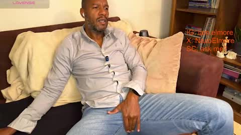 My name is Robert  Dont be shysay hi I love to chat. For requests or dirty talk please use tips  online show from March 15, 4:28 am