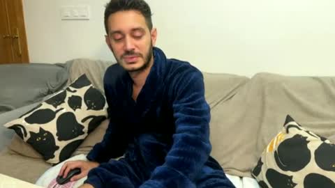 CallmeGus online show from June 28, 2:07 am