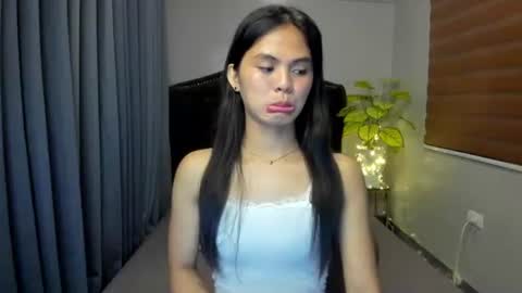 callmenasty32 online show from April 25, 8:38 am