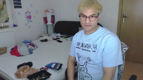 Calvinjohnlad online show from March 7, 9:59 pm