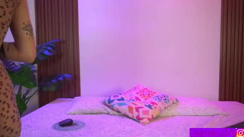 Calypso and Kayla online show from October 2, 11:36 pm