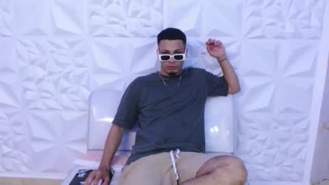 cam_xman online show from March 22, 2:43 pm