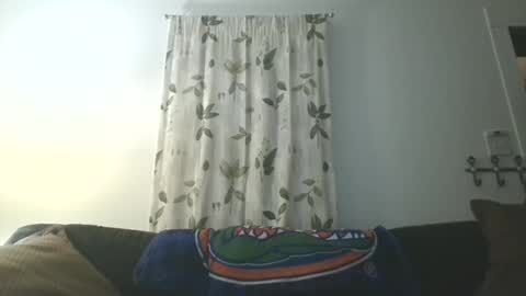 Chillaxin lets talk  online show from February 11, 12:06 am