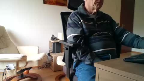 camcologne online show from January 22, 10:07 am