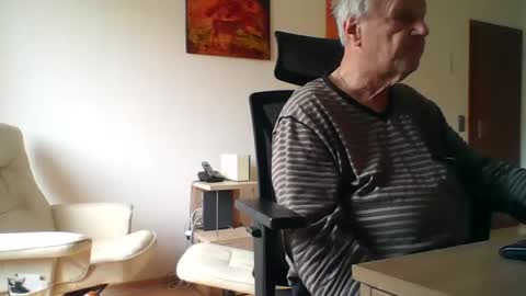 camcologne online show from February 24, 10:07 am