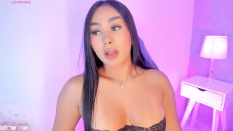 Camelia Smith online show from March 27, 4:40 am