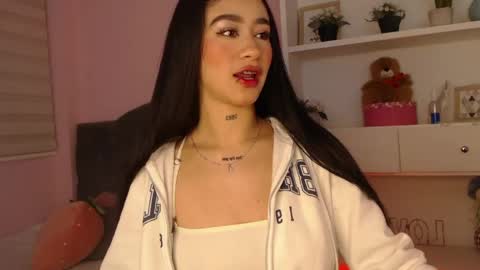 camila online show from April 28, 6:12 pm