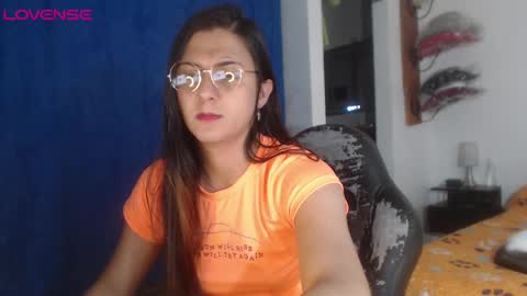 camila online show from October 15, 7:32 am