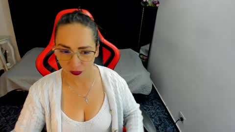 camila_bj online show from May 21, 5:58 am