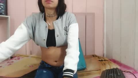 camilawilliams707rs online show from November 27, 3:47 am