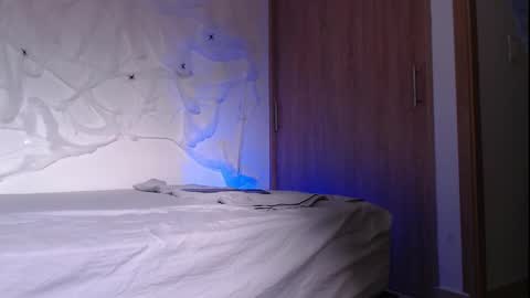 camilo_contre21 online show from November 3, 6:31 pm