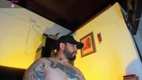 Snapshot of camilomayer chatting on October 26, 3:44 pm Camilo online show from October 26, 3:44 pm