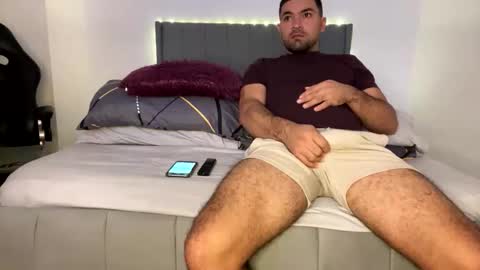 camilor_30 online show from March 14, 10:52 am