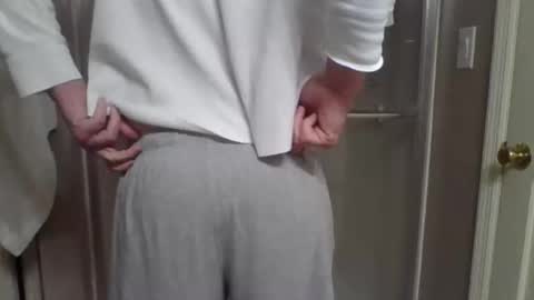 Snapshot of cammyman6900 chatting on January 24, 4:59 am cammyman6900 online show from January 24, 4:59 am