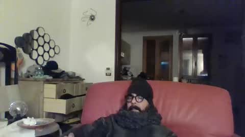 Snapshot of camomilla72 chatting on October 26, 2:39 pm Cristian online show from October 26, 2:39 pm