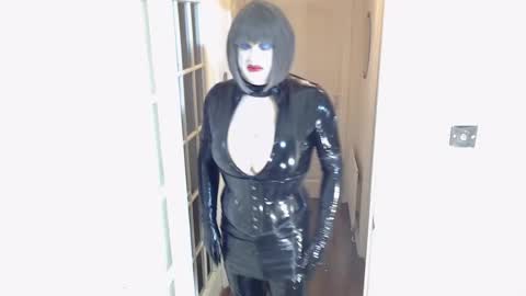 candi smokes online show from December 22, 7:52 pm