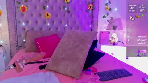 Snapshot of candiegilson__ chatting on September 20, 6:11 pm Candie  online show from September 20, 6:11 pm