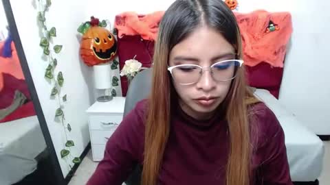 Snapshot of candy_antonella390 chatting on October 22, 7:37 pm candy_antonella390 online show from October 22, 7:37 pm
