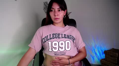 Snapshot of candy_canee chatting on January 17, 5:51 pm   online show from January 17, 5:51 pm