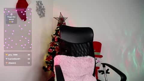 Snapshot of candy_canee chatting on December 23, 9:29 pm   online show from December 23, 9:29 pm