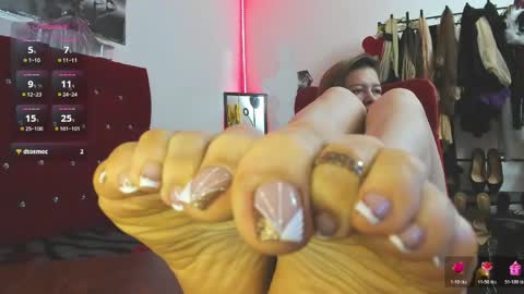 Candy FOLLOW ME online show from March 31, 2:28 pm