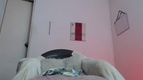 Snapshot of candy_cumy1 chatting on December 22, 6:26 pm Dayan Camila online show from December 22, 6:26 pm