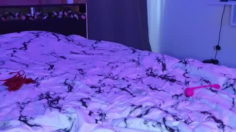 candy_flosse online show from October 25, 9:08 am