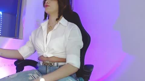 candy_giuliana21 online show from May 9, 3:34 am