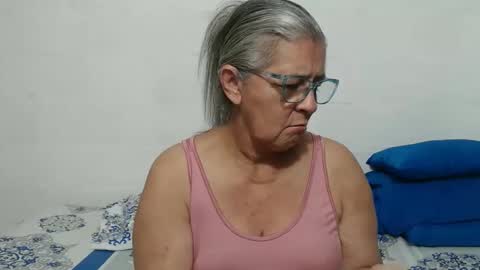 candy online show from November 23, 11:30 am