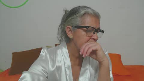 candy online show from January 19, 12:09 am