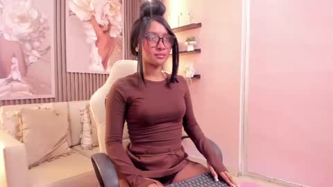 sofia  online show from July 15, 6:34 pm