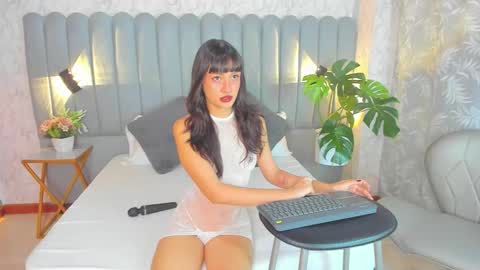 candyclair01 online show from November 16, 1:02 pm