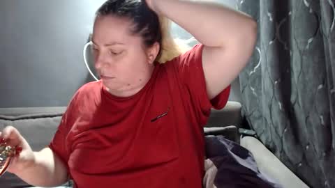 Laura online show from January 9, 7:08 pm