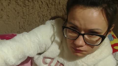 say meow and send tips  online show from January 31, 11:56 pm