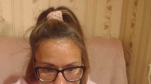 say meow and send tips  online show from September 25, 10:11 am