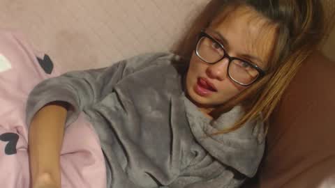 say meow and send tips  online show from September 27, 8:28 pm