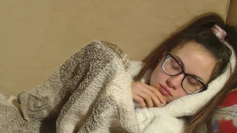 say meow and send tip  online show from March 3, 6:03 pm