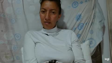 Snapshot of candymilfff chatting on September 23, 4:06 am candymilfff online show from September 23, 4:06 am