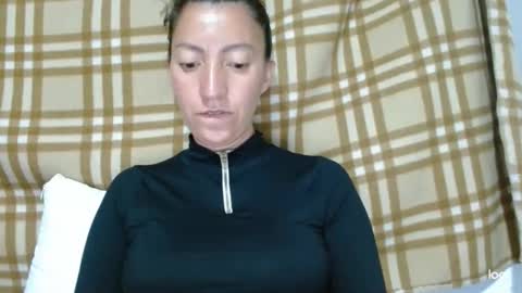 Snapshot of candymilfff chatting on October 24, 2:56 am candymilfff online show from October 24, 2:56 am