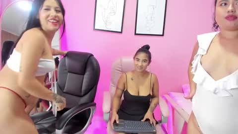 Snapshot of candyvioletta_ chatting on October 16, 3:44 pm Violetta online show from October 16, 3:44 pm