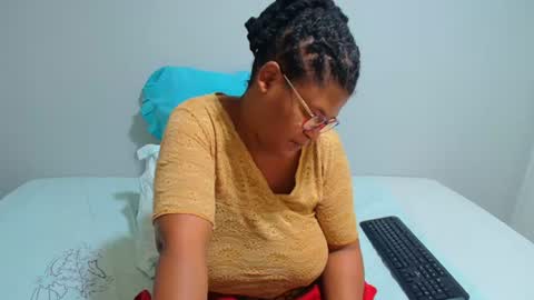 candyyumsaerolaxx online show from June 25, 7:24 am