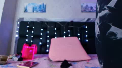 Aura  online show from March 10, 11:55 am