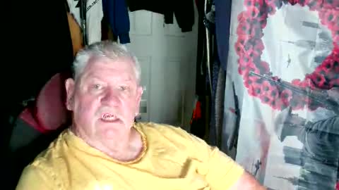 canoelicker69 online show from June 4, 1:06 pm