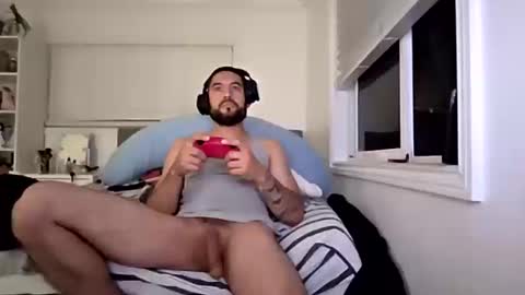 cappinrc8 online show from October 18, 3:11 am