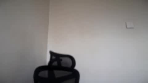 Emma online show from November 11, 8:27 am