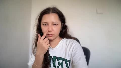 Emma online show from September 10, 7:09 am