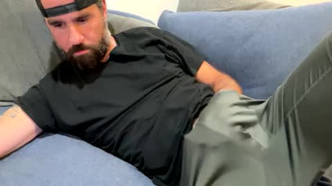 captnblackbeard online show from October 16, 3:17 am