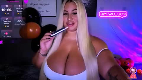     .         .  online show from October 29, 7:25 pm