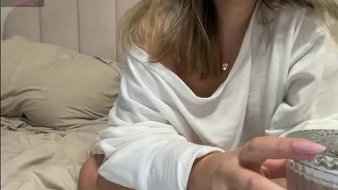 Cara Bou online show from April 1, 11:12 pm